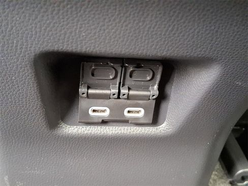 Used 2024 Toyota RAV4 XLE image 11