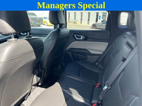 Used 2025 Jeep Compass Limited AWD/4WD image 21