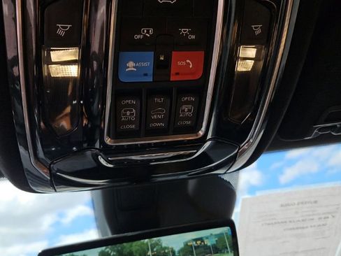 Used 2024 Jeep Grand Cherokee L Summit AWD/4WD image 26