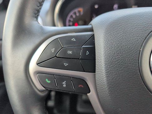 Used 2021 Jeep Grand Cherokee Laredo X RWD image 24