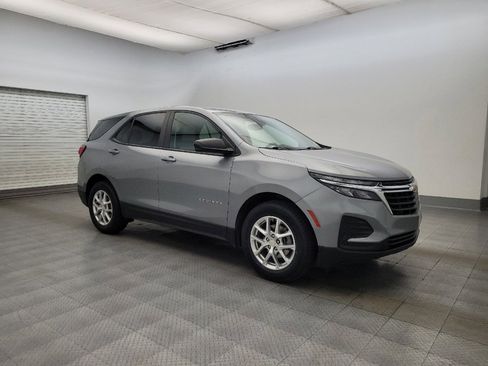 Used 2023 Chevrolet Equinox LS w/ LS Convenience Package FWD image 11