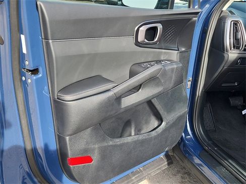 New 2026 Kia Sorento S image 10