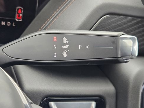 New 2026 GMC Yukon XL AT4 AWD/4WD image 32