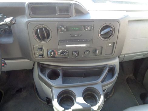 Used 2013 Ford E-250 and Econoline 250 Extended w/ PWR Group RWD image 24