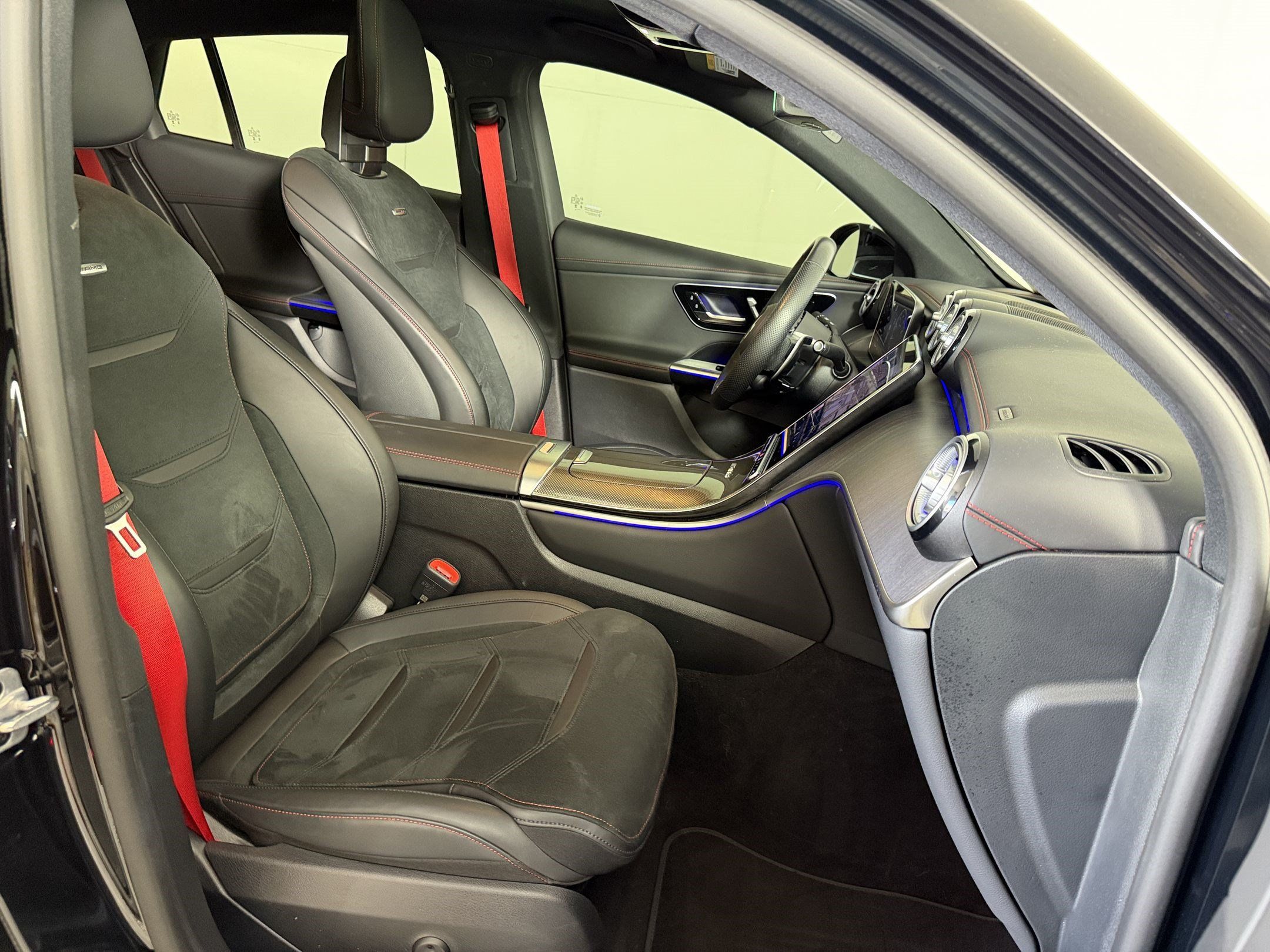 Used 2025 Mercedes-Benz GLC 43 AMG 4MATIC Coupe image 25