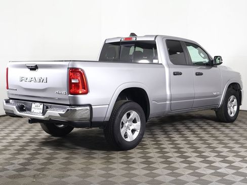 Used 2025 RAM 1500 Big Horn AWD/4WD image 9