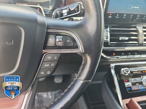 Used 2022 Lincoln Navigator L Reserve AWD/4WD image 25