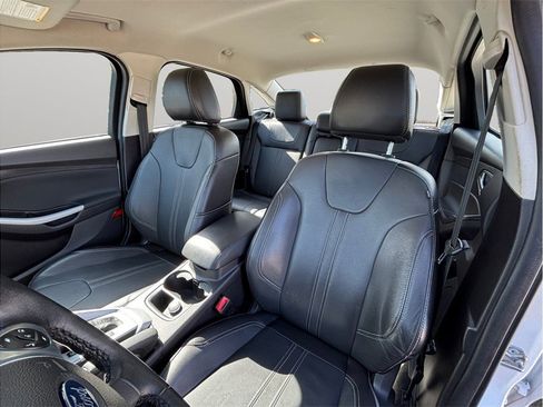 Used 2014 Ford Focus SE w/ Equipment Group 201A image 15