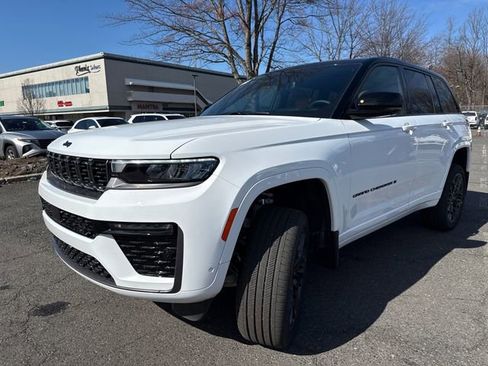 New 2026 Jeep Grand Cherokee Summit w/ Obsidian Package image 3