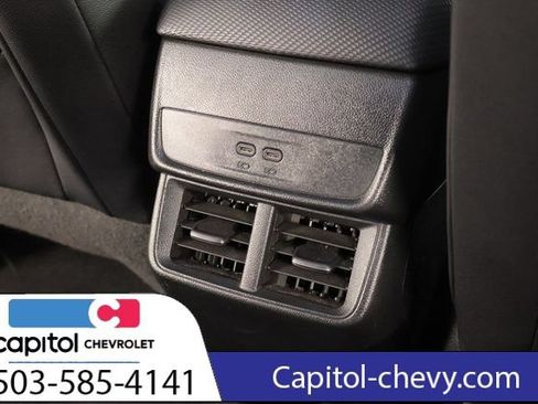 Used 2025 Chevrolet Equinox LT w/ Convenience Package II AWD/4WD image 30