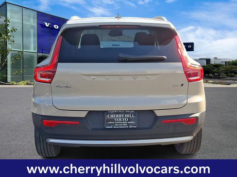 Certified 2025 Volvo XC40 B5 Core w/ Protection Package Premier image 6