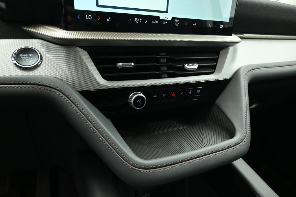 New 2026 Ford Explorer Active RWD image 16
