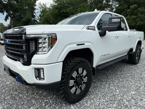 Used 2022 GMC Sierra 2500 AT4 w/ AT4 Premium Plus Package AWD/4WD image 3