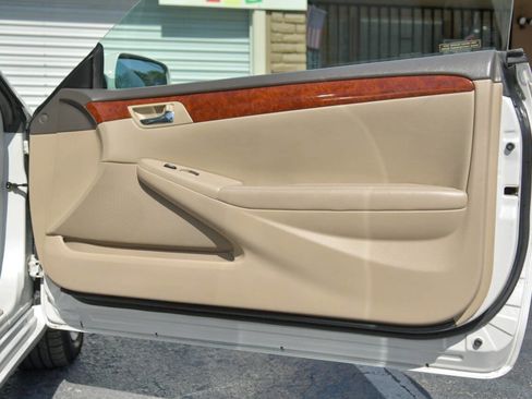 Used 2006 Toyota Solara SLE image 30