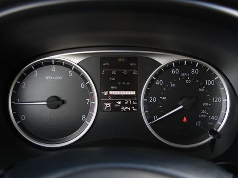 Certified 2025 Nissan Kicks Play S FWD image 17