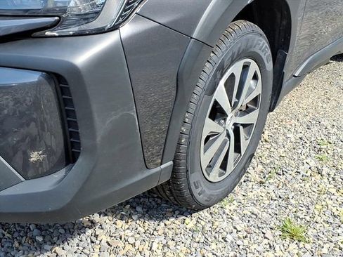 Used 2024 Subaru Outback Premium AWD/4WD image 6