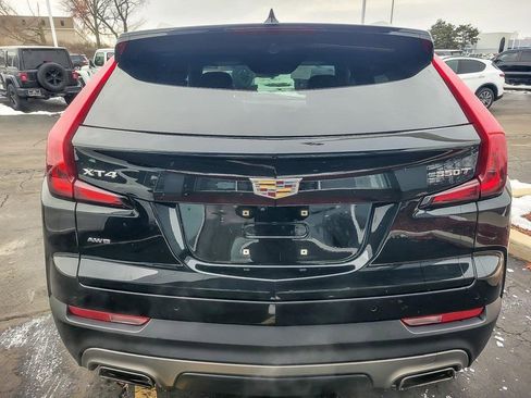 Used 2020 Cadillac XT4 Premium Luxury image 5