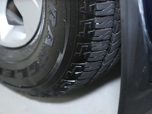 Used 2019 RAM 1500 Big Horn AWD/4WD image 36