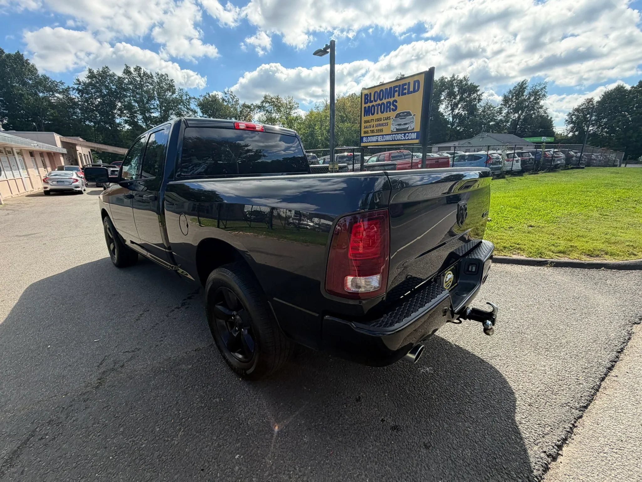 Used 2015 RAM 1500 Express w/ Black Ram 1500 Express Group AWD/4WD image 6