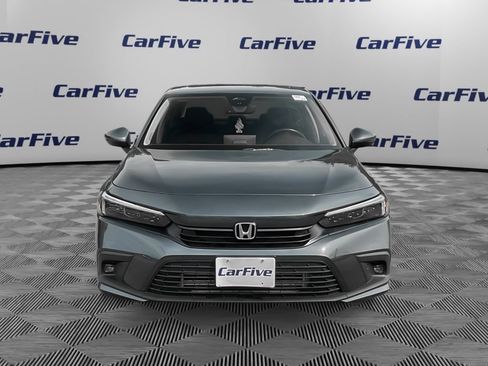 Used 2023 Honda Civic Touring image 9