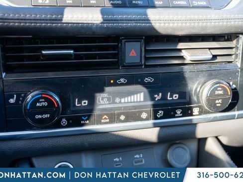 Used 2023 Nissan Rogue SL w/ SL Premium Package image 10