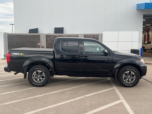 Used 2018 Nissan Frontier PRO-4X AWD/4WD image 7