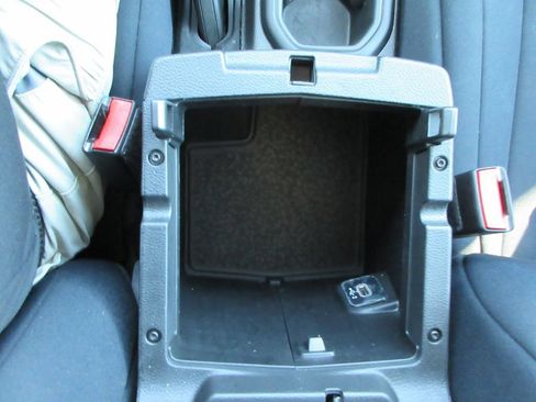Used 2024 Jeep Wrangler Unlimited Sport AWD/4WD image 31