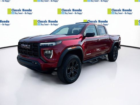 Used 2024 GMC Canyon Elevation w/ Elevation Premium Package AWD/4WD image 3