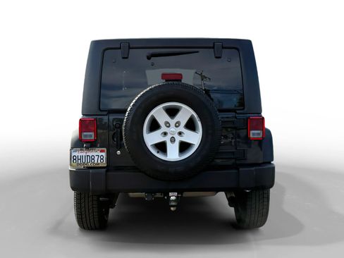 Used 2018 Jeep Wrangler Unlimited Sport S AWD/4WD image 4