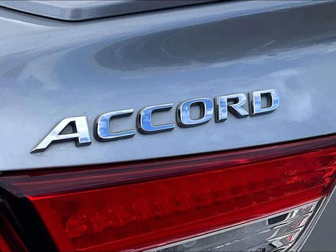 Used 2019 Honda Accord Sport image 29