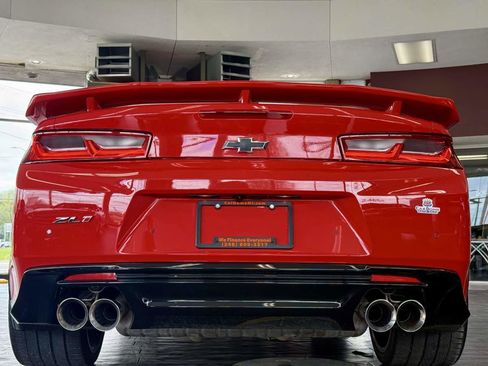 Used 2018 Chevrolet Camaro ZL1 RWD image 19