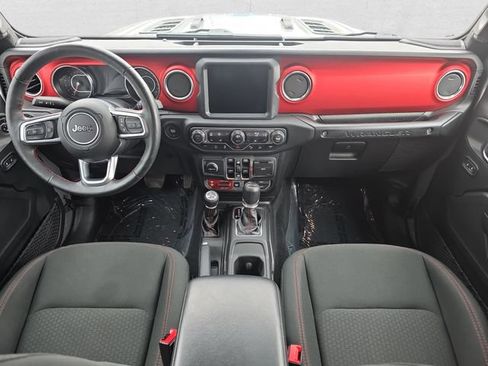 Used 2019 Jeep Wrangler Unlimited Rubicon AWD/4WD image 9
