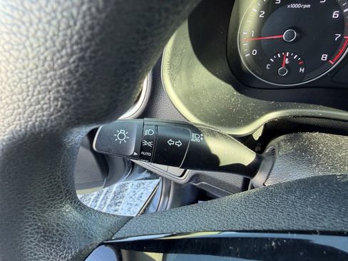 Used 2023 Kia Forte LXS w/ LXS Technology Package image 38