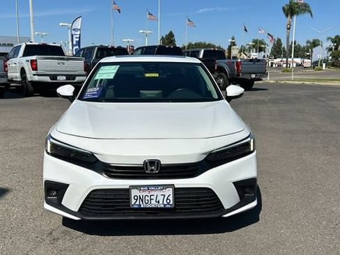 Used 2024 Honda Civic Touring image 9