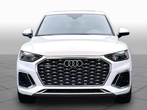 Used 2023 Audi Q5 2.0T Premium w/ Convenience Package AWD/4WD image 4