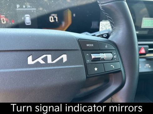 Certified 2026 Kia Sportage EX FWD image 23