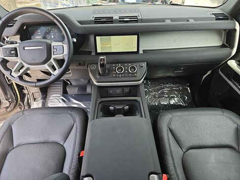 Used 2023 Land Rover Defender 90 S AWD/4WD image 11