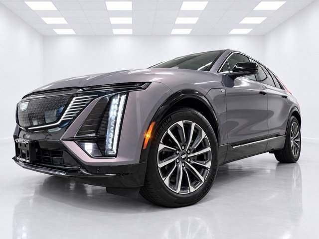 Used 2024 Cadillac Lyriq Sport AWD/4WD image 4