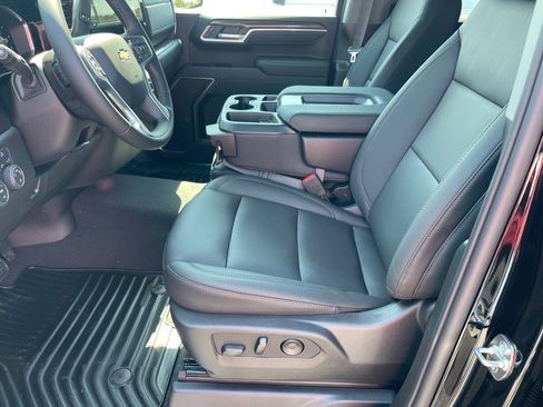 New 2026 Chevrolet Silverado 1500 LT w/ Leather Package image 10