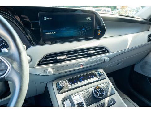 Used 2022 Hyundai Palisade SEL w/ 8P Bench Seat Package AWD/4WD image 24