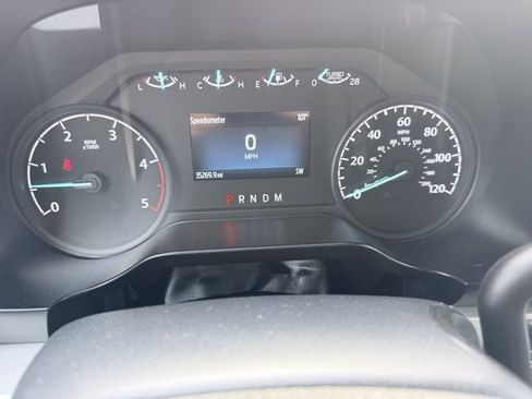 Used 2024 Ford F350 XLT AWD/4WD image 11
