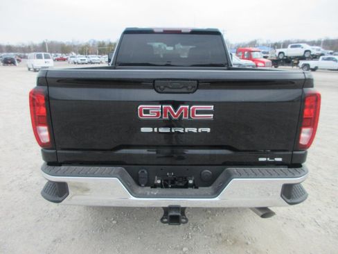 New 2026 GMC Sierra 2500 SLE w/ SLE Value Package; AWD/4WD image 6