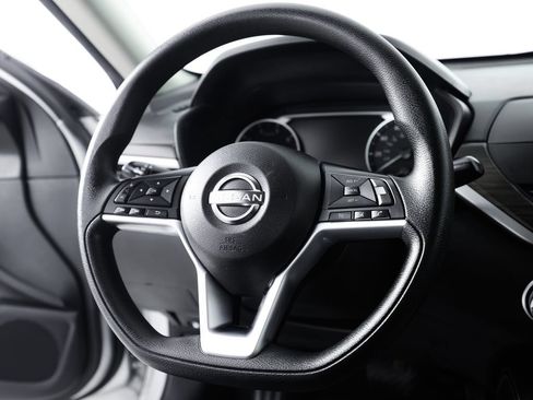 Used 2023 Nissan Altima 2.5 SV FWD image 19