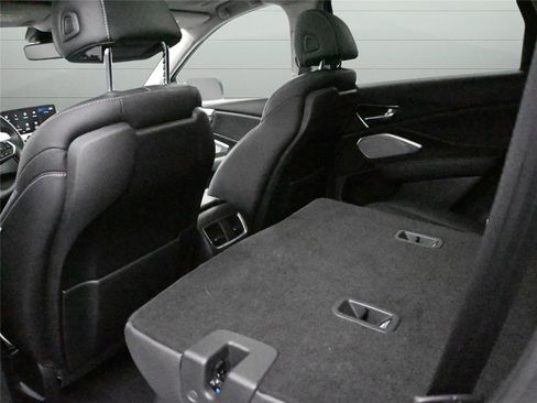 Used 2023 Acura RDX SH-AWD w/Tech image 11