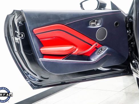 Used 2020 Aston Martin V8 Vantage Coupe image 38