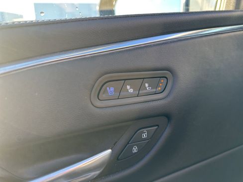 Used 2021 Cadillac Escalade ESV Sport w/ Driver Assist Tech Package image 18