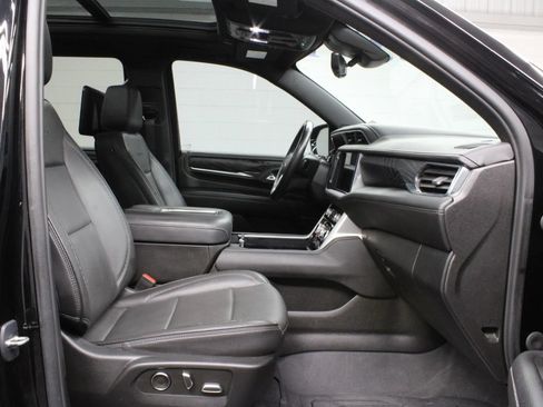 Used 2023 GMC Yukon XL Denali w/ Denali Reserve Package AWD/4WD image 43