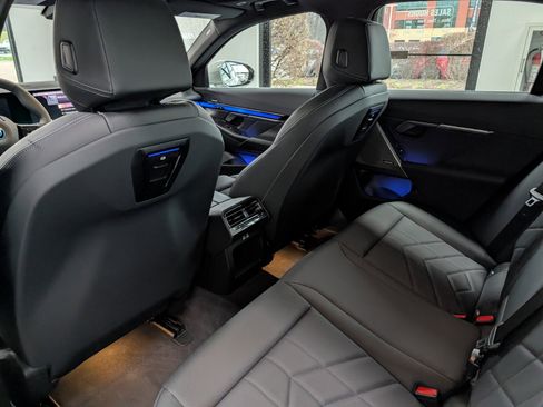 Certified 2024 BMW i5 eDrive40i w/ M Sport Package RWD image 14