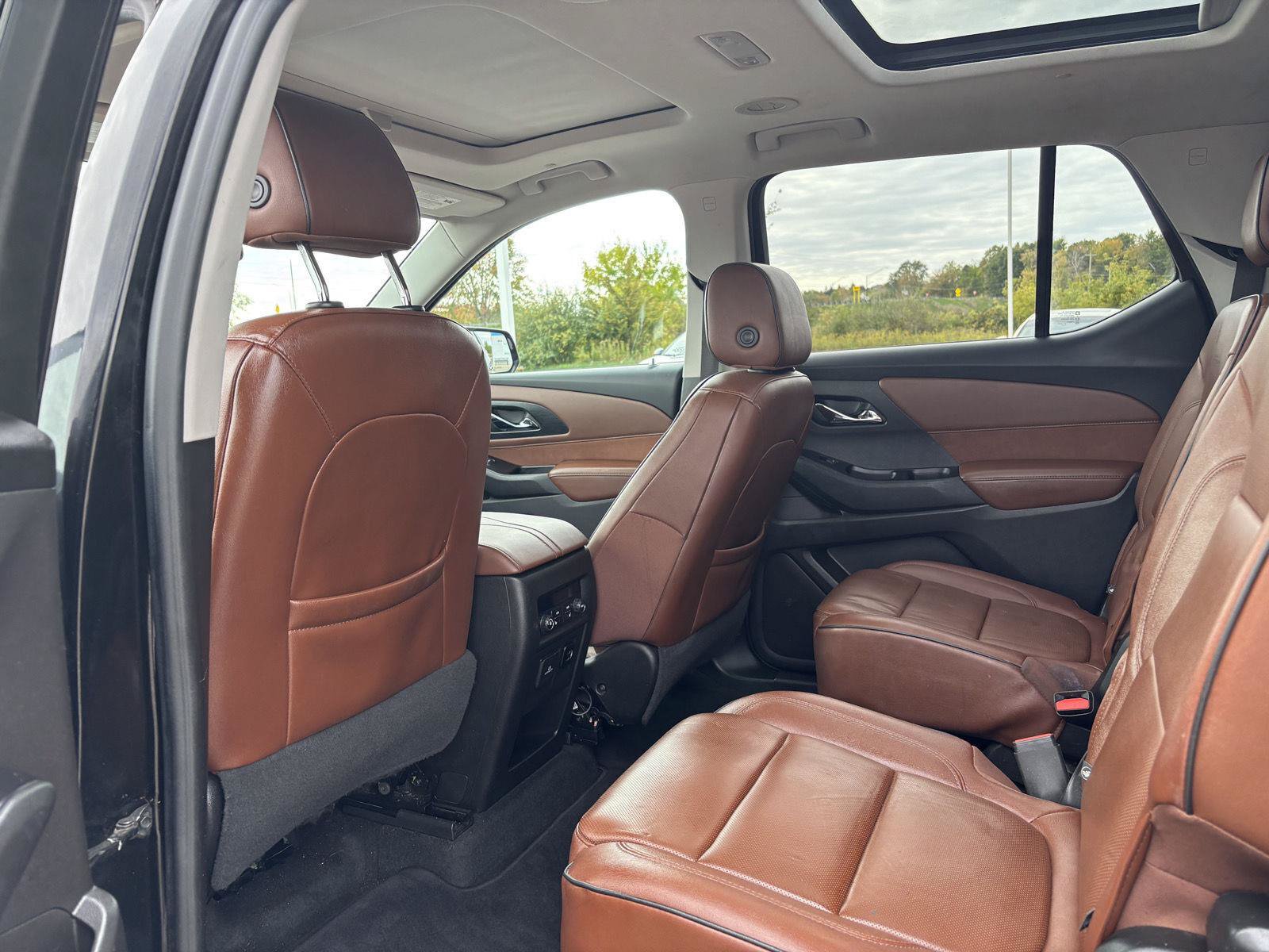 Used 2018 Chevrolet Traverse High Country AWD/4WD image 17