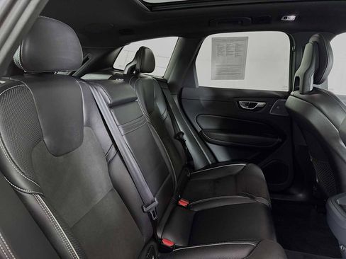 Used 2019 Volvo XC60 T5 R-Design w/ Protection Package Premier image 27